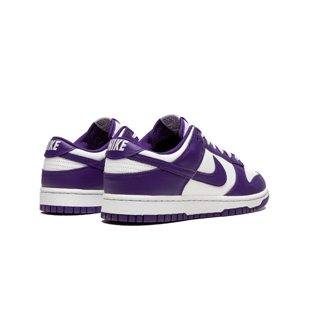 Dunk Low op Championship Court Purple | דאנק נמוכות